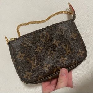 Louis Vuitton Mini Pouchette